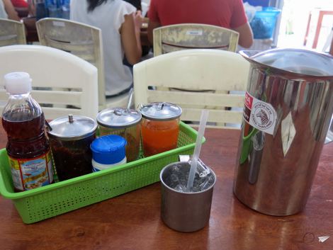 Lo que hay en una mesa común de Tailandia.